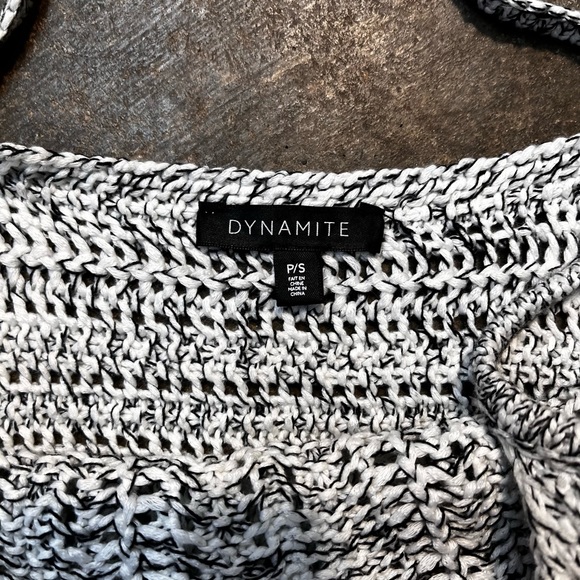 Dynamite knit crop top size small - Picture 3 of 4